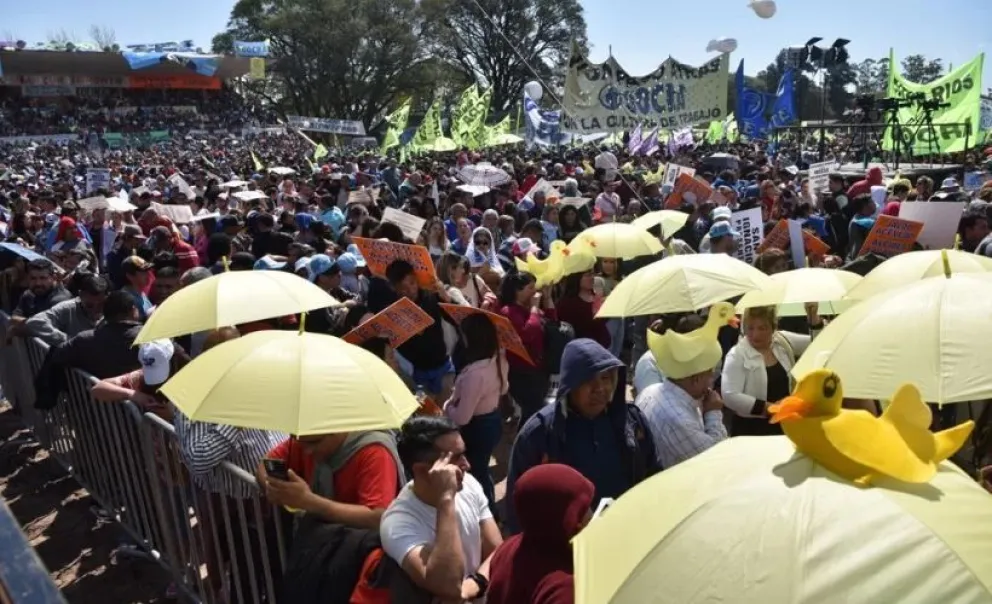 Massa cierra su visita a Tucumán en el Hipódromo LosPrimerosTv