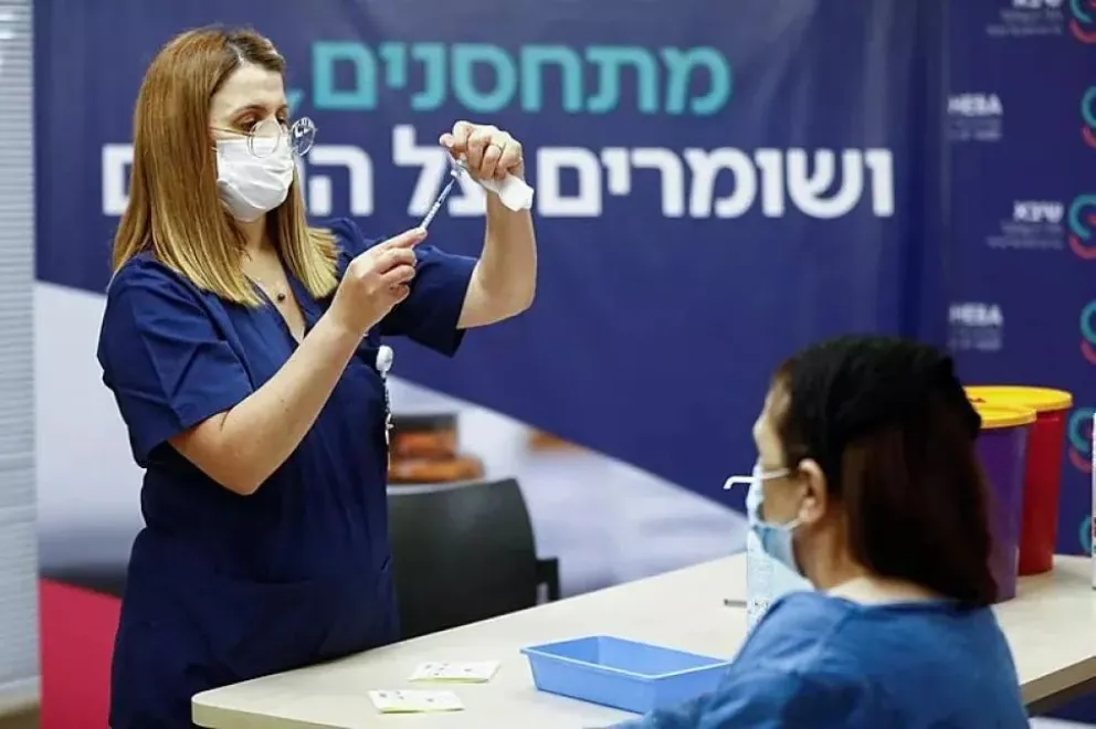 Israel detectó el primer caso de “flurona”, la infección simultánea de gripe y Covid-19