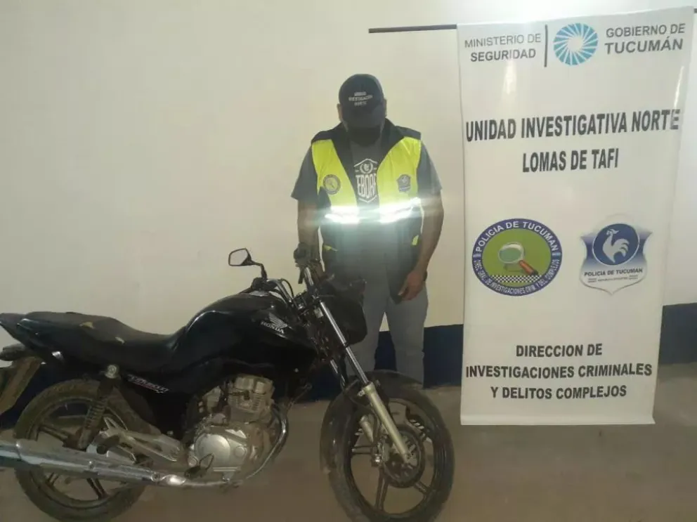 La Policía secuestró una motocicleta involucrada en un robo agravado en Lomas