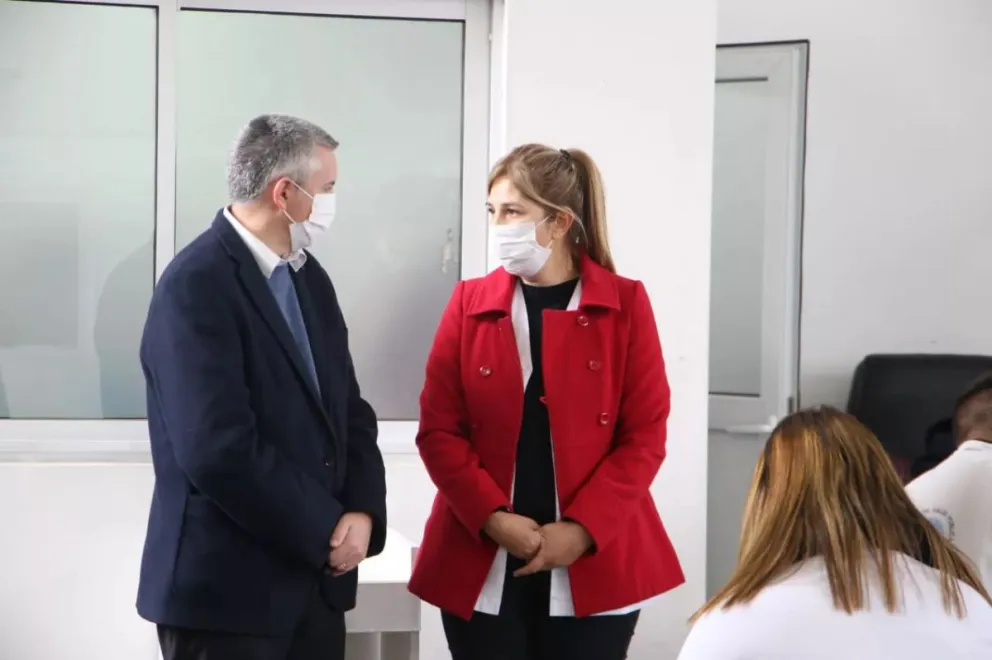 El secretario Ejecutivo Miguel Ferre Contreras instó a la gente a vacunarse contra la gripe.