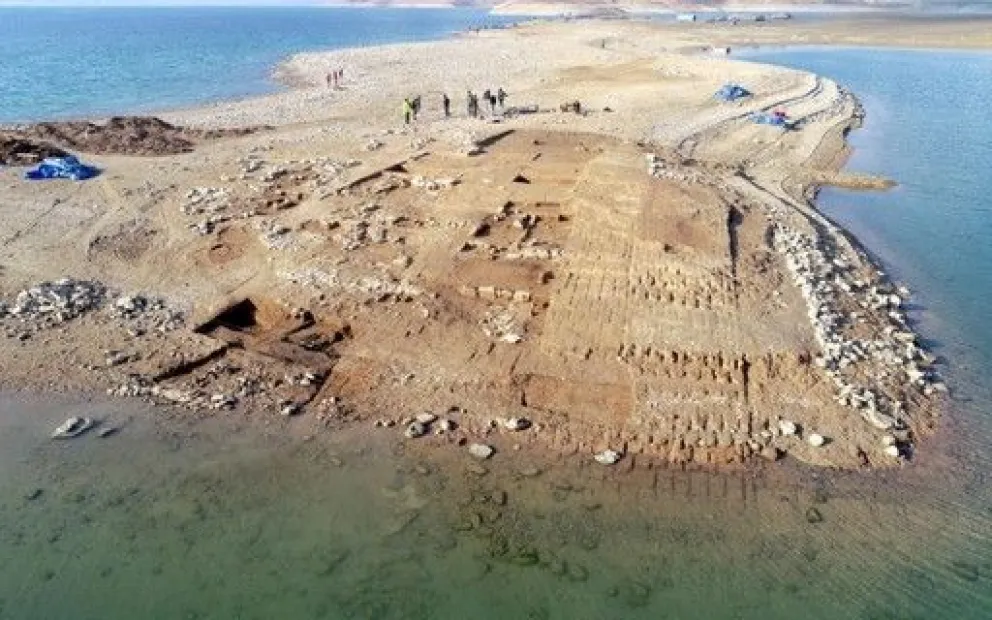 a-3400-year-old-city-e