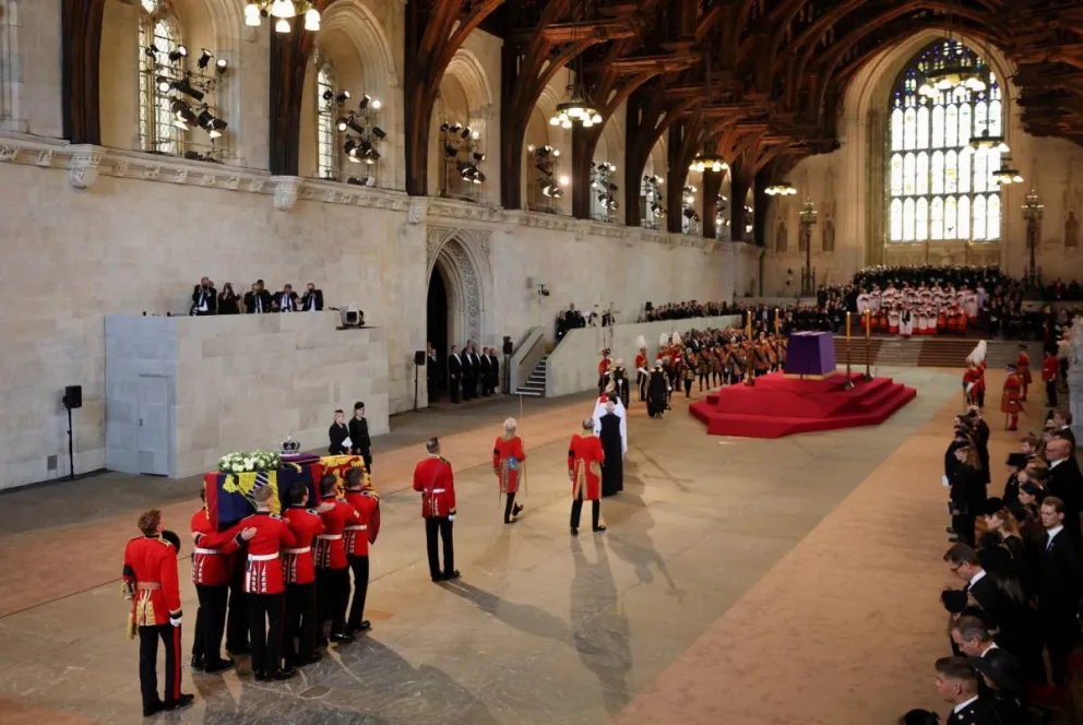 Los restos de la reina Isabel II permanecerán en Westminster hasta el 19 de septiembre, día del funeral de Estado