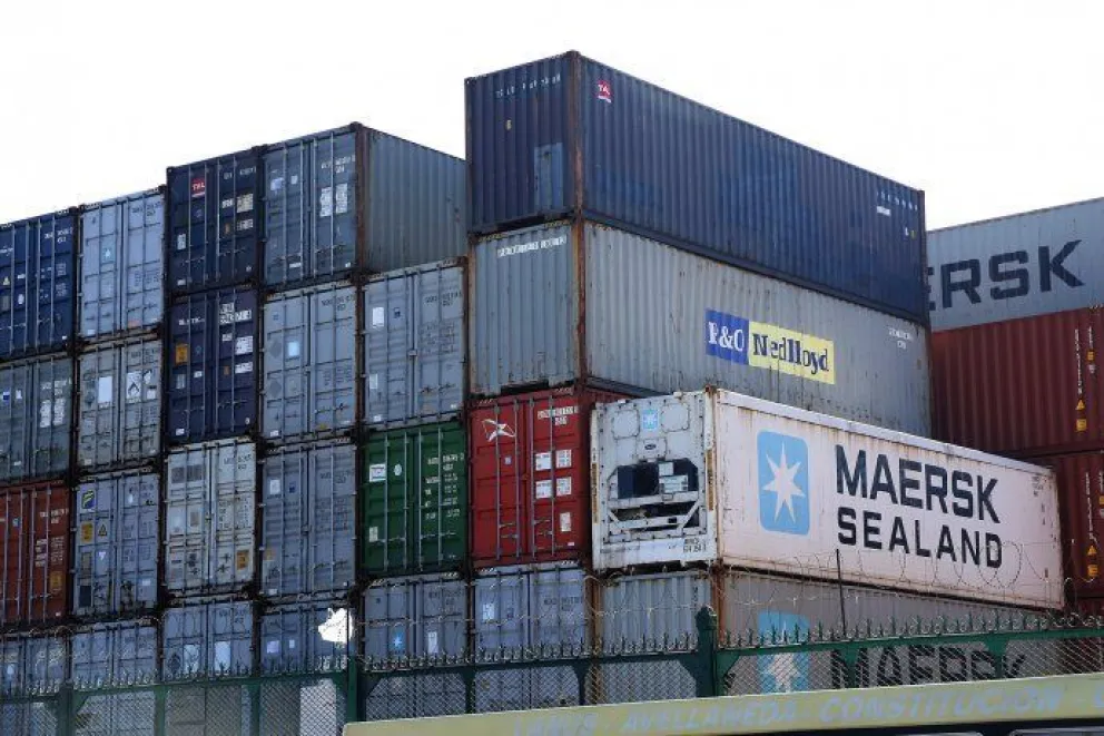 importaciones-exportaciones-comercio-superavit-deficit