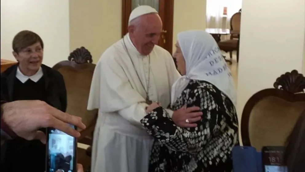 El papa Francisco recibió a Hebe de Bonafini en mayo de 2016