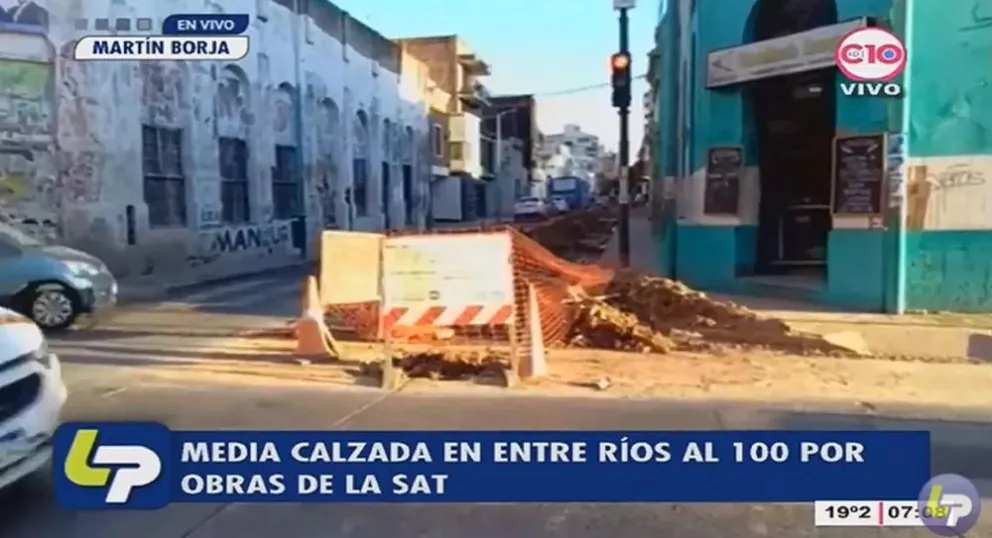 Circular con precaución por calle Entre Ríos por trabajos de la SAT.