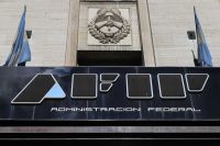 Sergio Massa anunció que la AFIP cobrará a los bancos un anticipo extraordinario de Ganancias
