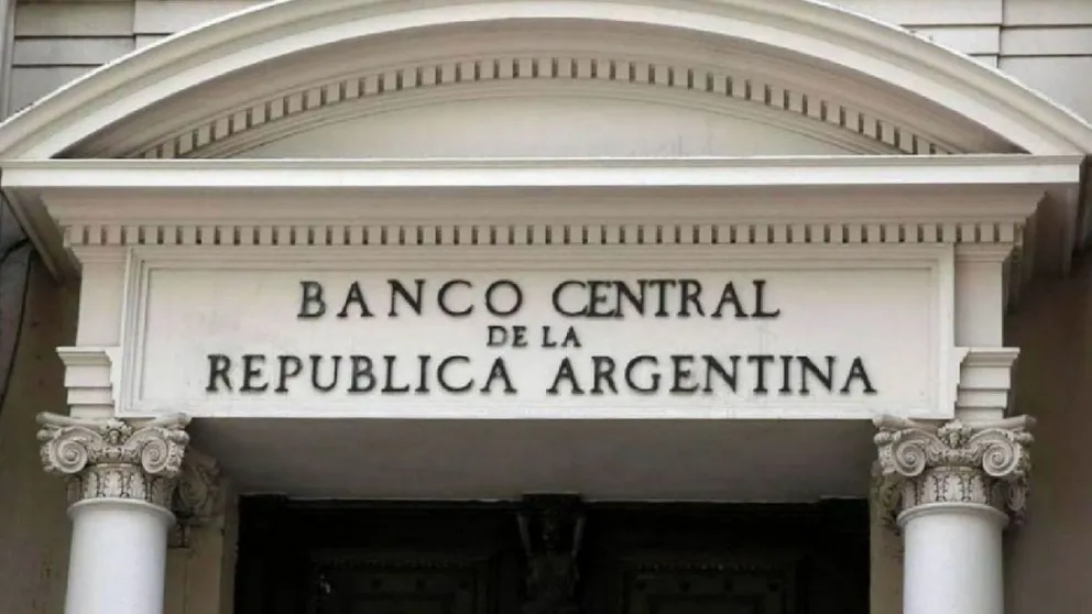 Foto de archivo: imagen de la fachada del edificio del Banco Central de la República Argentina