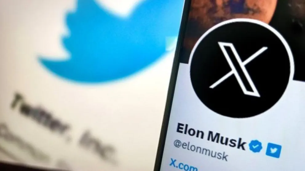 Por qué Elon Musk cambió el logo del pajarito de Twitter por una X