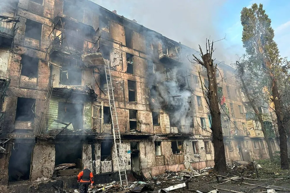 Siete muertos y 57 los heridos tras un ataque de Rusia a un edificio residencial en Ucrania