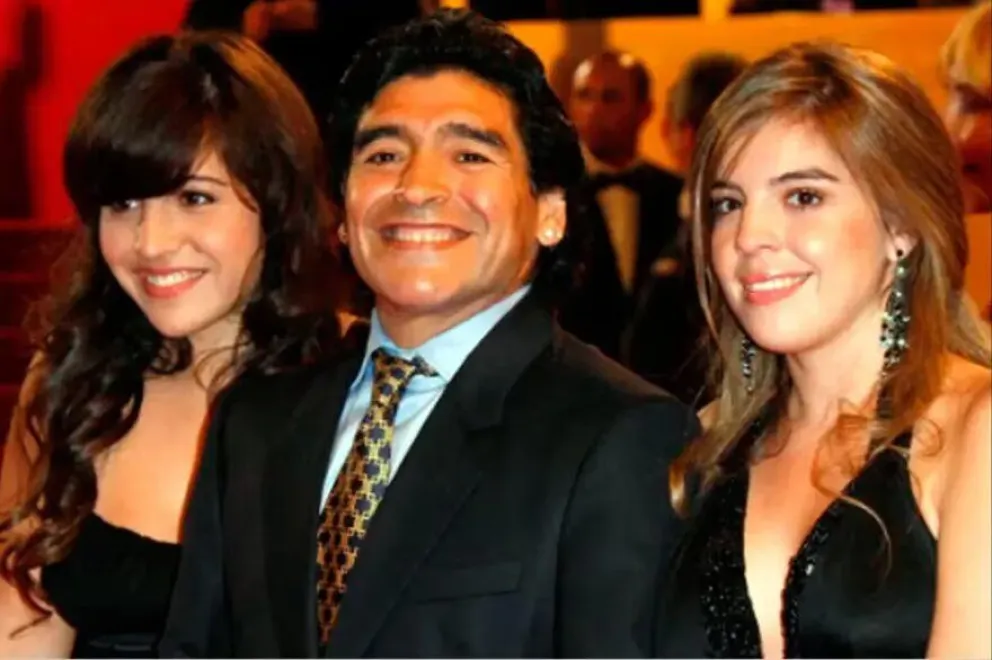 A 1000 días de la muerte de Diego, los desgarradores posteos de Giannina y Dalma Maradona