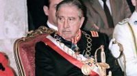 El Gobierno argentino le retiró a Pinochet dos condecoraciones