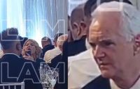 El video viral de Esmeralda Mitre lamiendo la pantalla de su celular es furor en redes