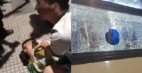 Video: feroz emboscada tras jugarse un partido de futsal