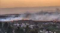 Incendios en Córdoba: rotó el viento y hay evacuados en Cabalango
