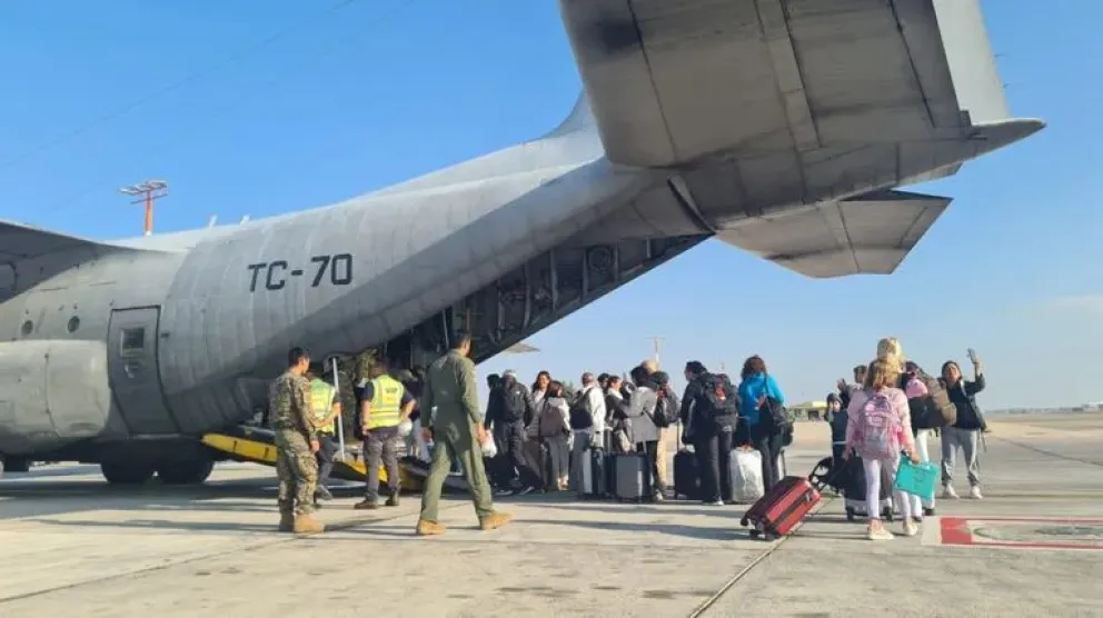 Los primeros argentinos evacuados de Israel llegaron a la Argentina