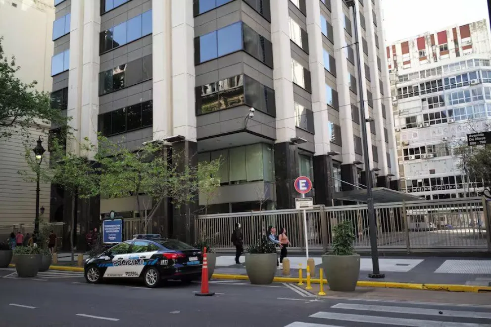 Evacúan las embajadas de Israel y EE.UU. en Buenos Aires por amenaza de bomba
