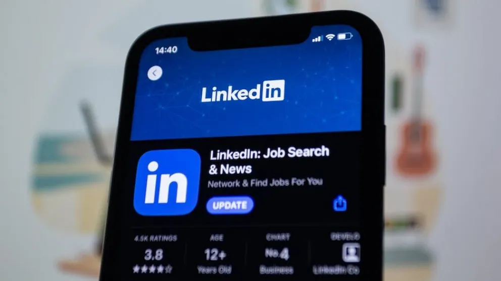 Cómo evitar las ofertas de empleo que son una estafa en LinkedIn