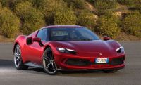Ferrari ya vende más autos híbridos que sus clásicos con motores de combustión interna