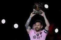 Messi presentó su octavo Balón de Oro y recibió un gran homenaje en Inter Miami