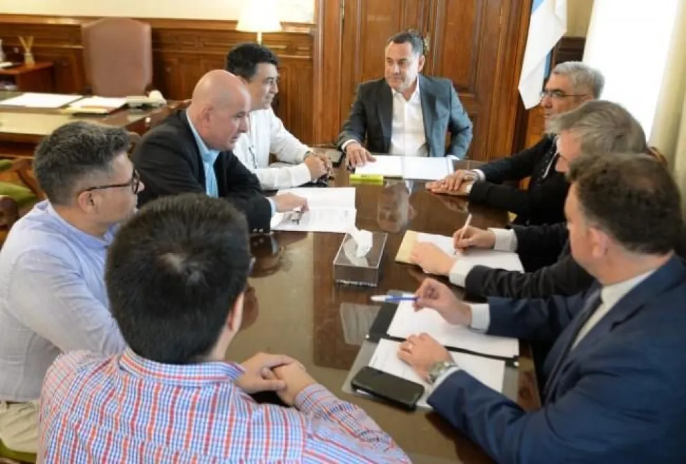 UPCN, ATE y el gobierno iniciaron las paritarias en Tucumán
