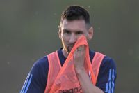 Se supo cómo impactó en un familiar de Lionel Messi la noticia de la posible renuncia de Lionel Scaloni