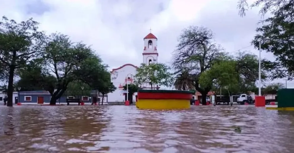 Inconvenientes en el interior santiagueño por el paso de la tormenta