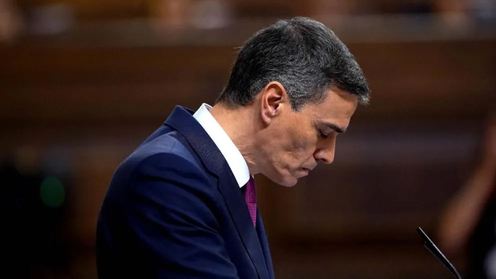 Pedro Sánchez decide seguir al frente del Gobierno.
