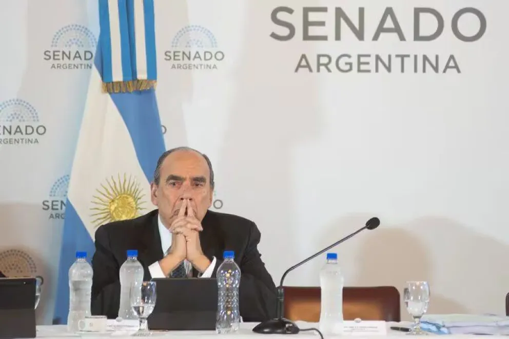 El ministro del Interior, Guillermo Francos, en el plenario de comisiones del Senado que discute la ley Bases y el paquete fiscal